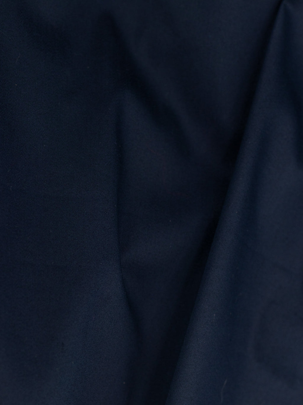 Solid Stretch Shirt in Navy Blue