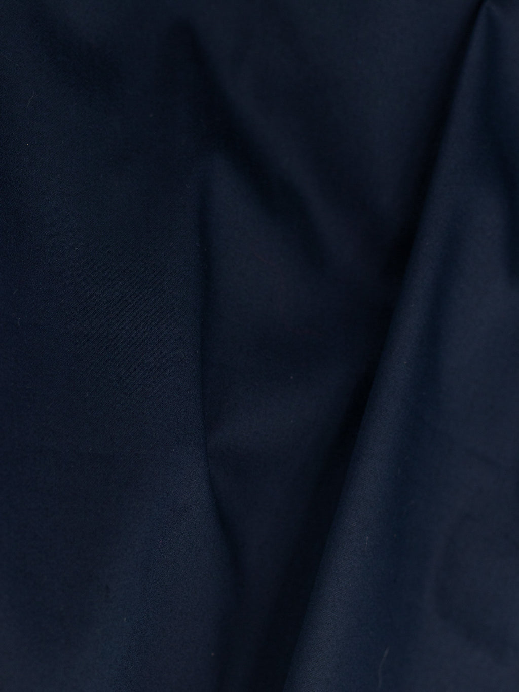 Solid Stretch Shirt in Navy Blue